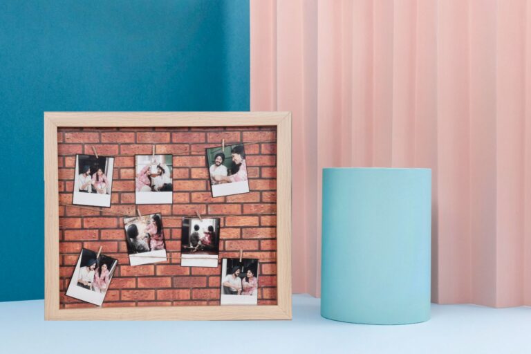 Polaroid Picture Frame